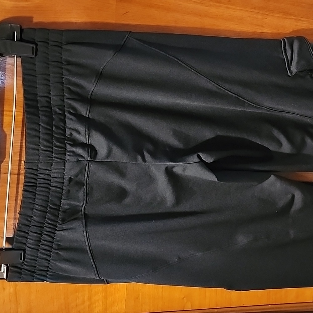 Capris - Picture 6 of 8